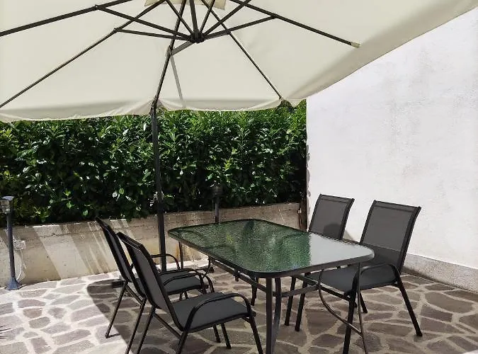 Casa Laura Апартаменты *