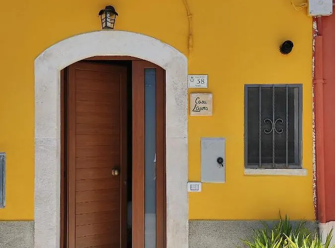 Casa Laura Апартаменты Corfinio